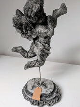 Lade das Bild in den Galerie-Viewer, Engel mit Trompete
