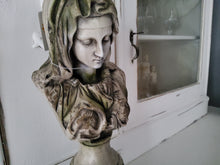 Lade das Bild in den Galerie-Viewer, Deko Büste
