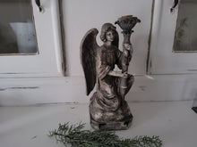 Lade das Bild in den Galerie-Viewer, Kerzenständer Engel Clayre&amp;Eef
