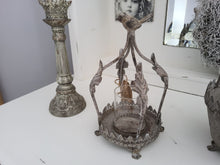 Lade das Bild in den Galerie-Viewer, Kronen Windlicht
