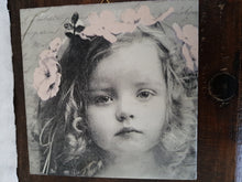 Lade das Bild in den Galerie-Viewer, Keramik Fliese Vintage
