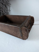 Lade das Bild in den Galerie-Viewer, Backsteinform mit Griffen
