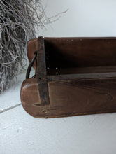 Lade das Bild in den Galerie-Viewer, Backsteinform mit Griffen
